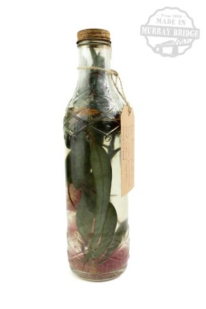 This flowering gum grows alongside a river whose personhood and life is legally recognised. Mazewanderer